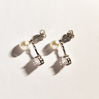 Elegant 2-in-1 Pearl and Zirconia Stud Earrings